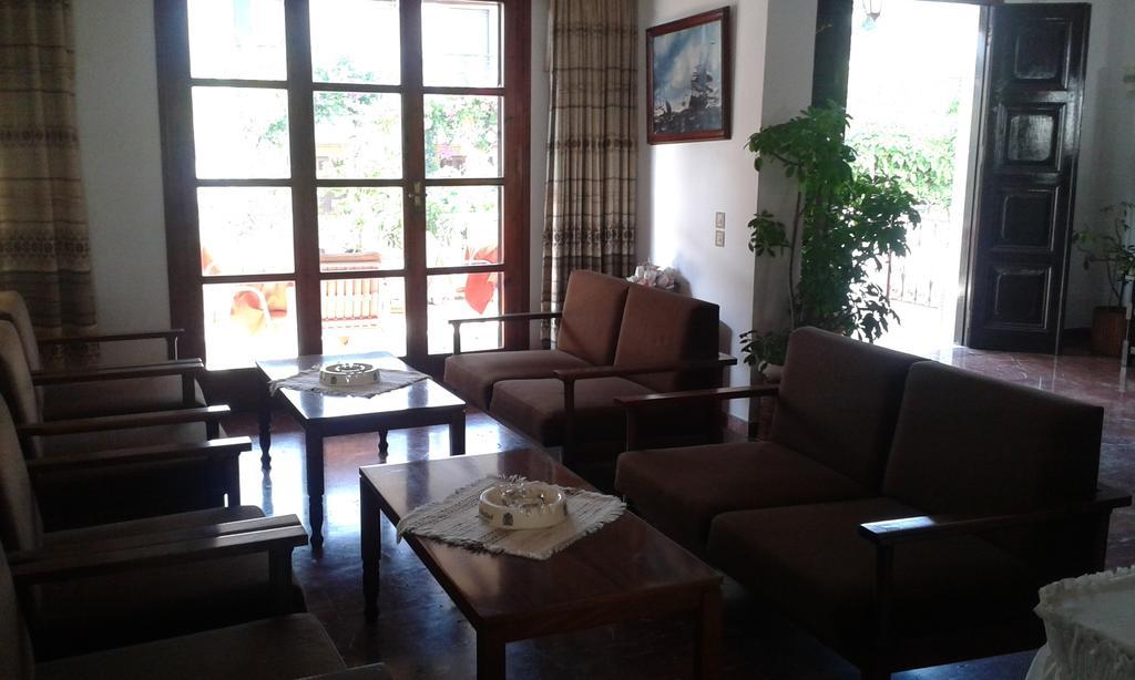 Plaza Hotel Skala  Bagian luar foto